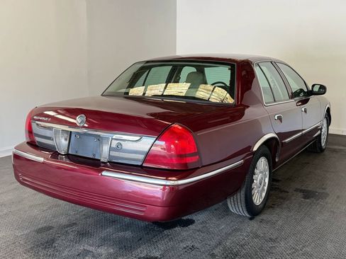 Used 2007 Mercury Grand Marquis GS RWD image 6