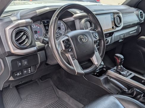 Used 2021 Toyota Tacoma Limited w/ Blackout Package (TMS) AWD/4WD image 14