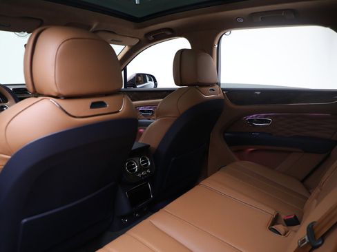 New 2025 Bentley Bentayga image 19