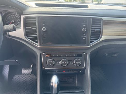 Used 2021 Volkswagen Atlas SE image 9