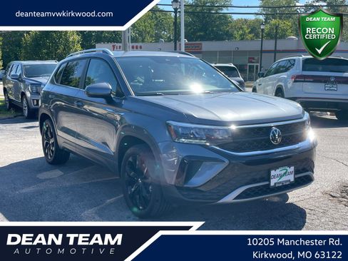 Used 2022 Volkswagen Taos SE AWD/4WD image 1