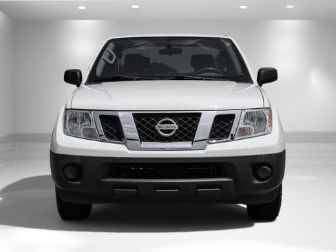 Used 2019 Nissan Frontier S RWD image 4