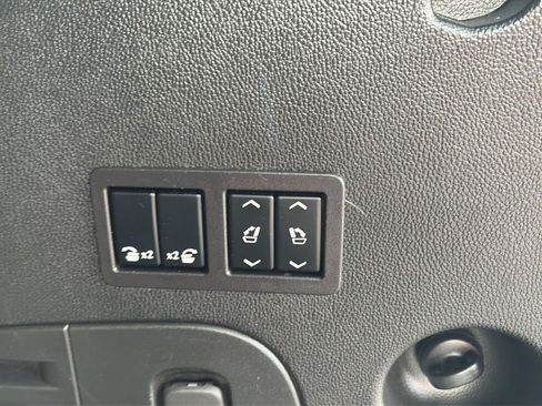 Used 2018 Chevrolet Tahoe LT AWD/4WD image 20