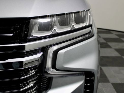 Used 2023 Chevrolet Tahoe LT w/ Luxury Package image 3