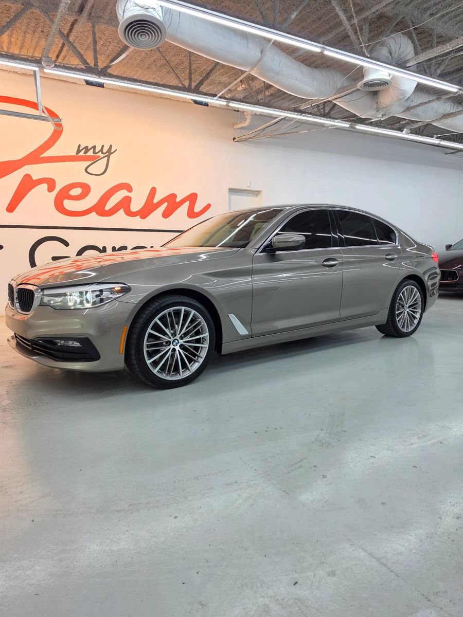 Used 2018 BMW 540i RWD image 3