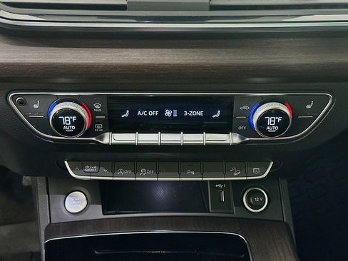 Used 2021 Audi Q5 2.0T Premium w/ Convenience Package image 22