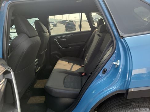 Certified 2024 Toyota RAV4 SE AWD/4WD image 12