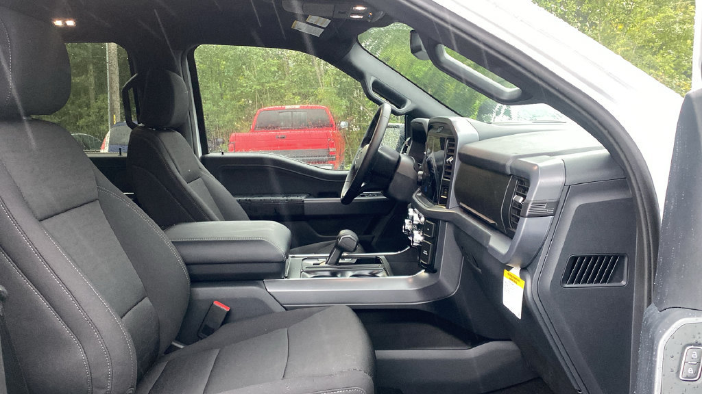 New 2026 Ford F150 XLT w/ Equipment Group 302A MID AWD/4WD image 12
