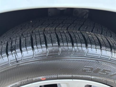 Certified 2022 Ford Transit Connect XL image 10