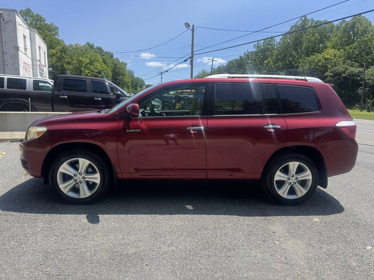 Used 2008 Toyota Highlander Limited w/ Tow Pkg AWD/4WD image 2