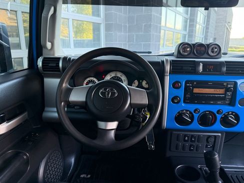 Used 2008 Toyota FJ Cruiser 4WD image 36
