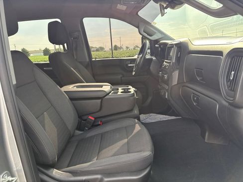 Used 2025 Chevrolet Silverado 2500 Custom w/ Custom Convenience Package AWD/4WD image 41