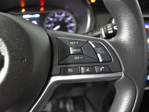 Used 2020 Nissan Kicks SV image 15