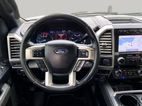 Certified 2020 Ford F450 Platinum w/ FX4 Off-Road Package AWD/4WD image 6