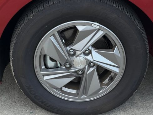 Certified 2025 Hyundai Elantra SE w/ Cargo Package image 5