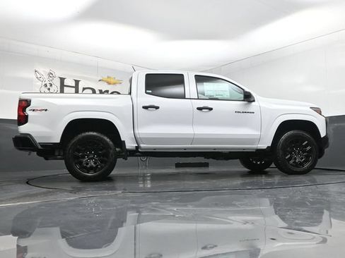 New 2026 Chevrolet Colorado W/T w/ WT Custom Package AWD/4WD image 31