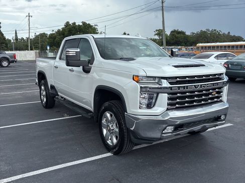 Used 2021 Chevrolet Silverado 2500 LTZ w/ LTZ Convenience Package RWD image 2