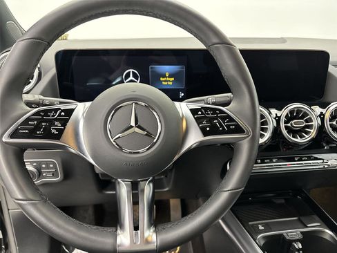 Used 2025 Mercedes-Benz GLA 250 GLA 250 image 22