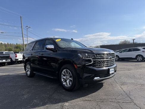 Used 2021 Chevrolet Tahoe Premier AWD/4WD image 10