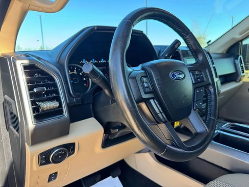 Used 2017 Ford F150 XLT w/ Equipment Group 302A Luxury image 28