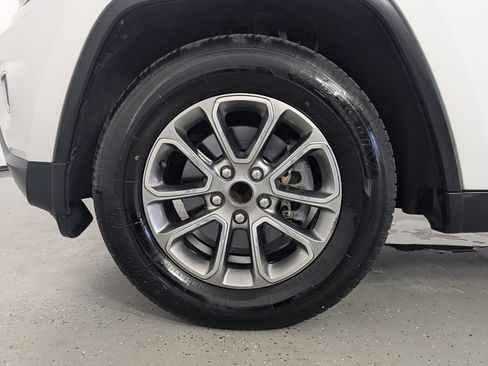 Used 2014 Jeep Grand Cherokee Limited RWD image 9