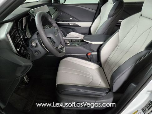 New 2026 Lexus TX 500h AWD image 10
