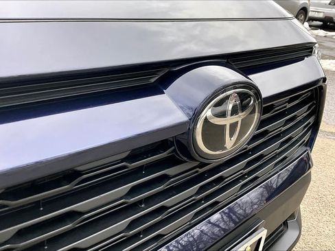 Certified 2021 Toyota RAV4 XLE Premium image 29