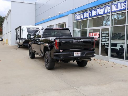 New 2026 GMC Sierra 3500 AT4 w/ AT4 Premium Plus Package image 8