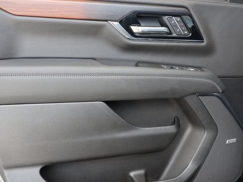 New 2026 GMC Yukon Denali AWD/4WD image 11