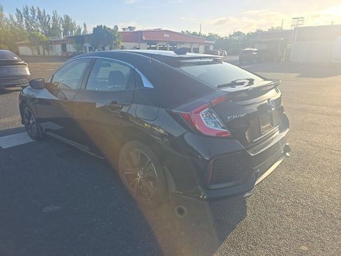 Used 2018 Honda Civic EX image 7