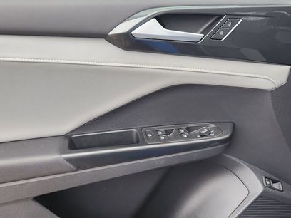 Used 2022 Volkswagen Taos SEL