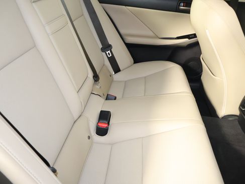 Used 2019 Lexus IS 300 w/ Premium Package image 49