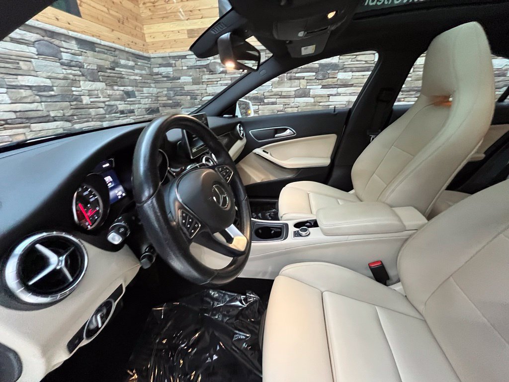 Used 2016 Mercedes-Benz CLA 250 4MATIC image 17
