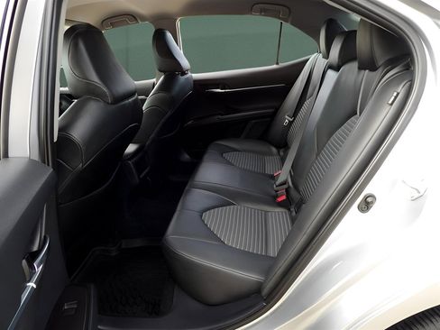 Used 2024 Toyota Camry SE image 26