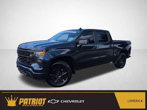Used 2023 Chevrolet Silverado 1500 Custom w/ LPO, Dark Essentials Package AWD/4WD image 1