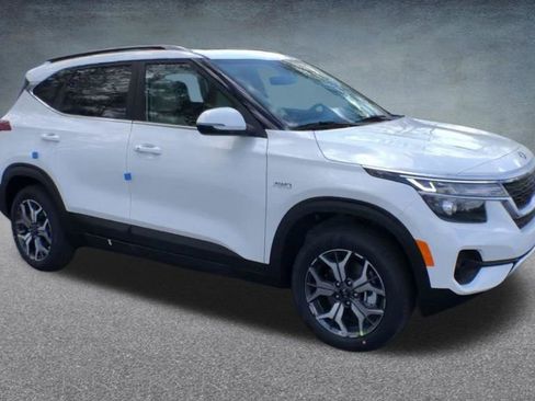 Used 2021 Kia Seltos EX image 28