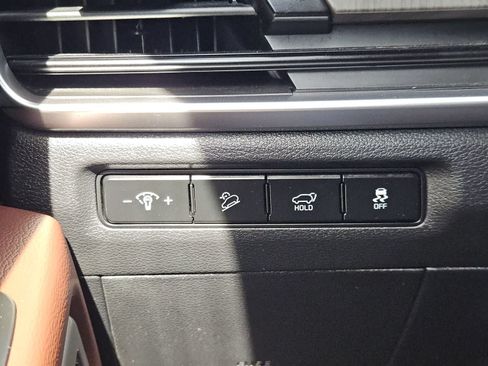 Certified 2024 Kia Telluride EX w/ EX Captain's Chair Package FWD image 20