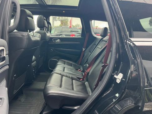 Used 2020 Jeep Grand Cherokee SRT image 23