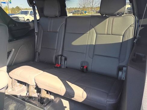Used 2024 Chevrolet Tahoe RST w/ Luxury Package AWD/4WD image 27