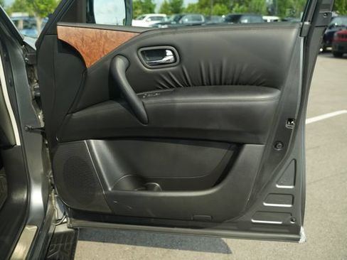 Used 2023 Nissan Armada SL w/ Captain's Chairs Package AWD/4WD image 22
