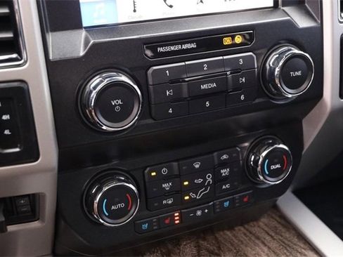 Used 2019 Ford F350 Lariat w/ Lariat Ultimate Package image 17