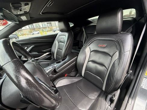 Used 2017 Chevrolet Camaro SS RWD image 22
