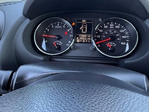 Used 2014 Nissan Rogue S w/ Convenience Package AWD/4WD image 16