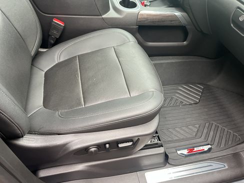 Used 2021 Chevrolet Silverado 1500 LTZ image 32