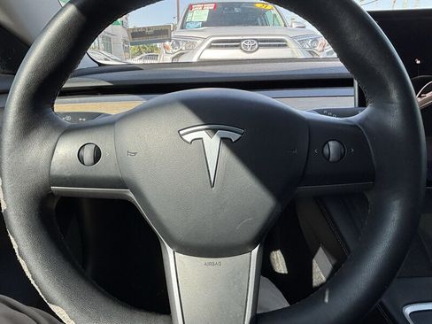 Used 2021 Tesla Model 3 Standard Range Plus RWD image 18