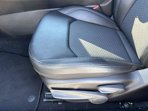 Used 2025 Jeep Compass Latitude image 19