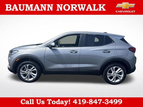 Used 2023 Buick Encore GX Preferred w/ Cold Weather Comfort Package FWD image 2