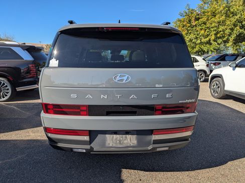 Used 2024 Hyundai Santa Fe Limited image 4