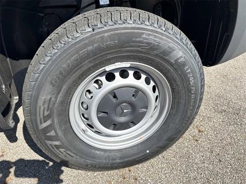 New 2025 Mercedes-Benz Sprinter 2500 image 8