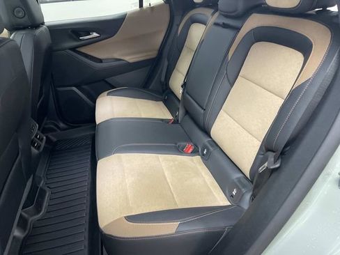 Used 2025 Chevrolet Equinox ACTIV w/ Safety and Technology Package AWD/4WD image 20